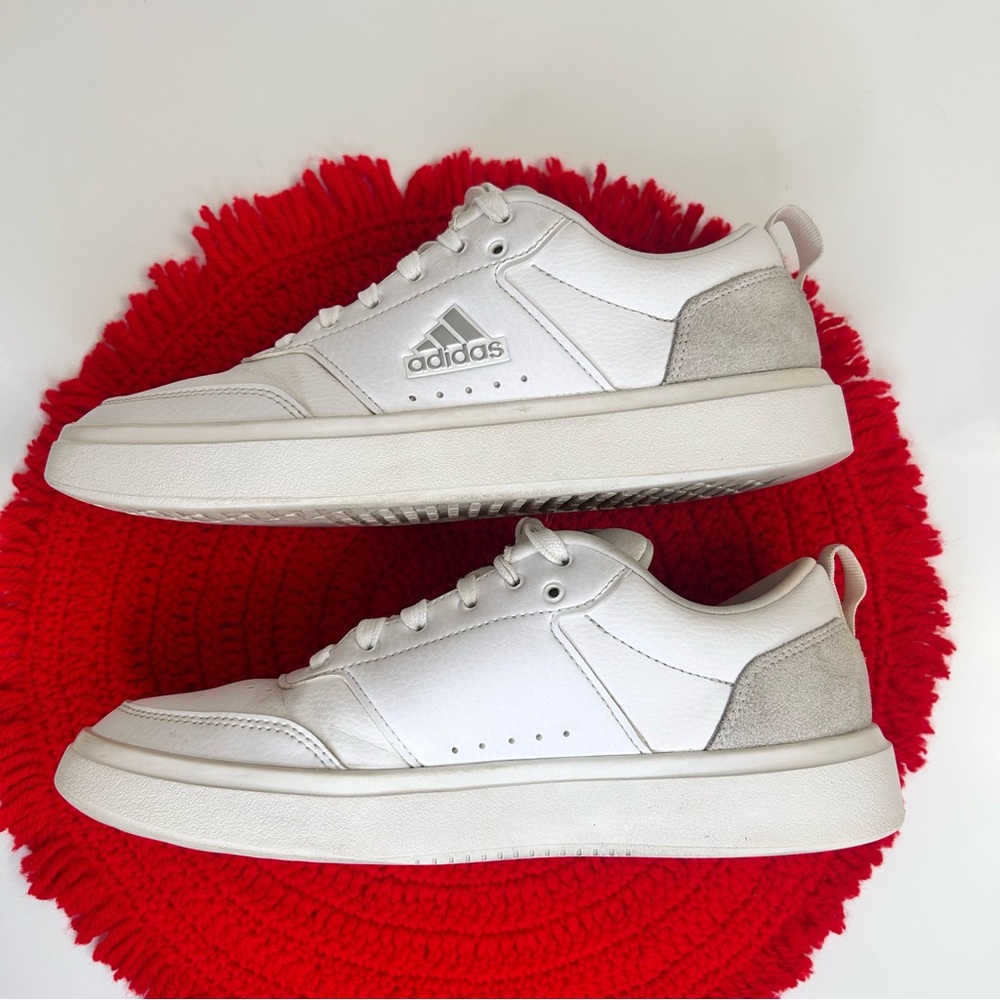 Adidas Cream and Tan Casual Sneakers
